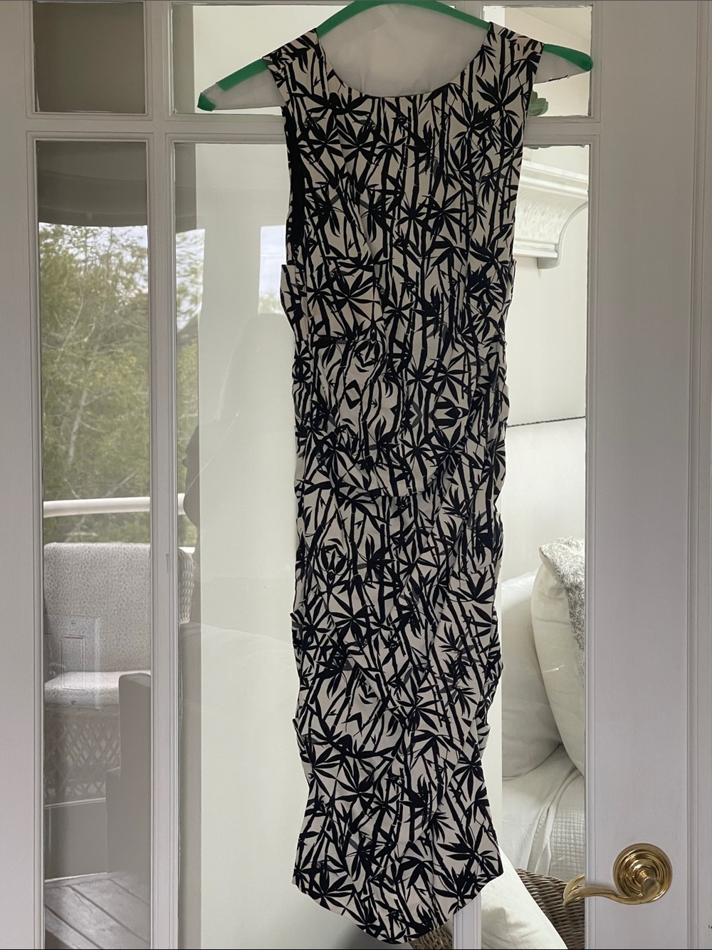 Black & White Printed Sleeveless dress